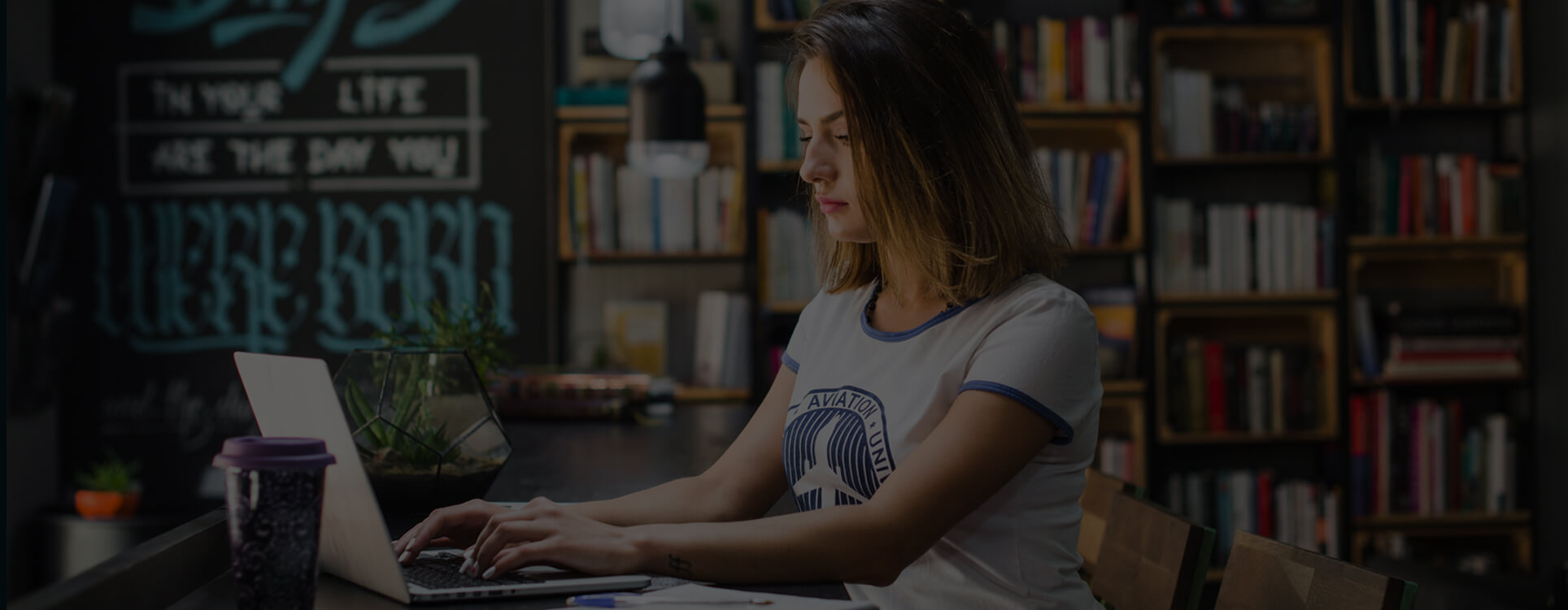 Encuentro institucional en campus educativo